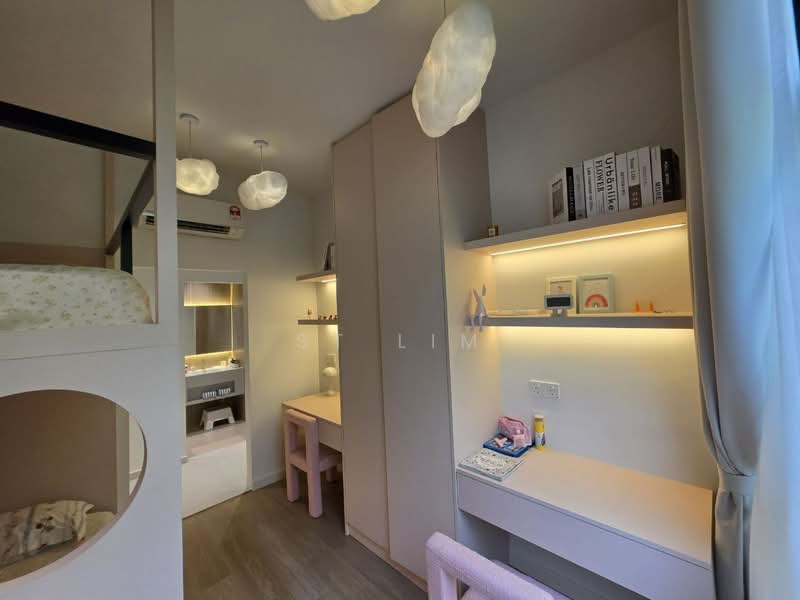 Kondominium untuk Dijual di Tuan Pavilion - ST Lim - Bedroom - PropertyGuru.com.my