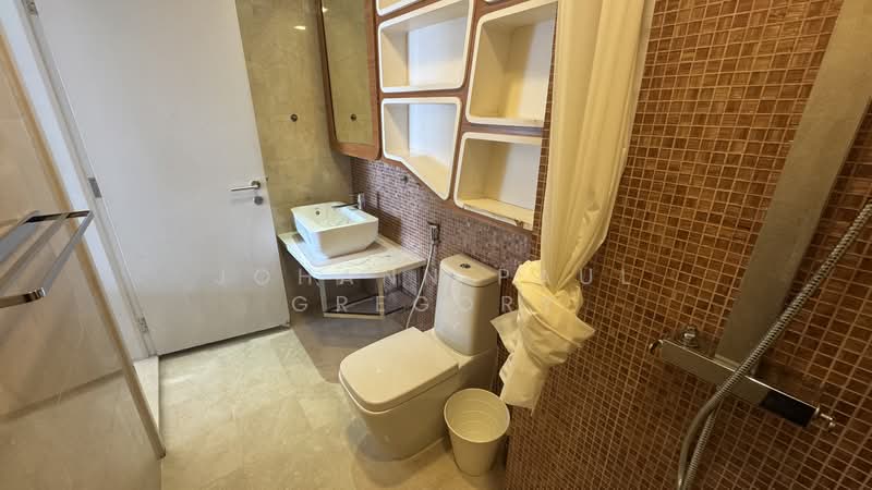 Service Residence for Sale at Verve Suites - Johann Paul Gregory - Bathroom - PropertyGuru.com.my