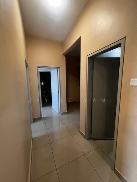 Service Residence for Rent at SkyLake Residence - Jay Selvam - Corridor - PropertyGuru.com.my