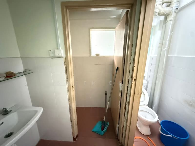 Rumah Flat untuk Dijual di Taman Plentong Utama - Smith Goh - PropertyGuru.com.my