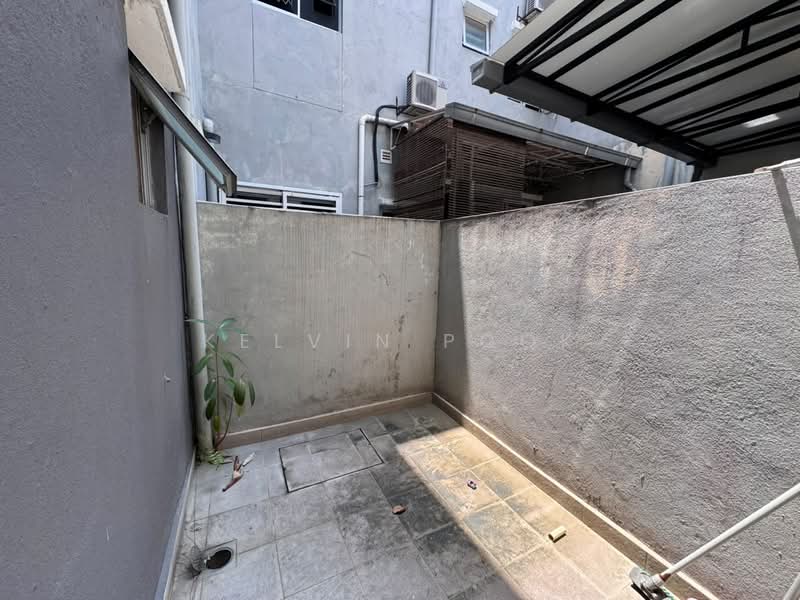 Townhouse for Sale in 16 Sierra (Puchong) - Kelvin Pook - Exterior - PropertyGuru.com.my