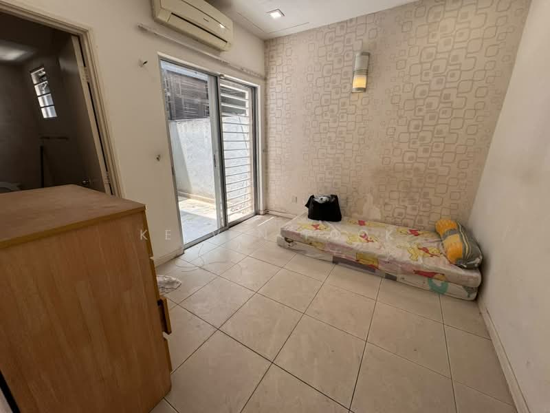 Townhouse for Sale in 16 Sierra (Puchong) - Kelvin Pook - Bedroom - PropertyGuru.com.my