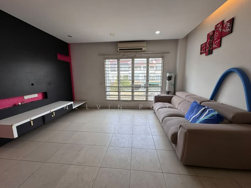 Townhouse for Sale in 16 Sierra (Puchong) - Kelvin Pook - Living Room - PropertyGuru.com.my