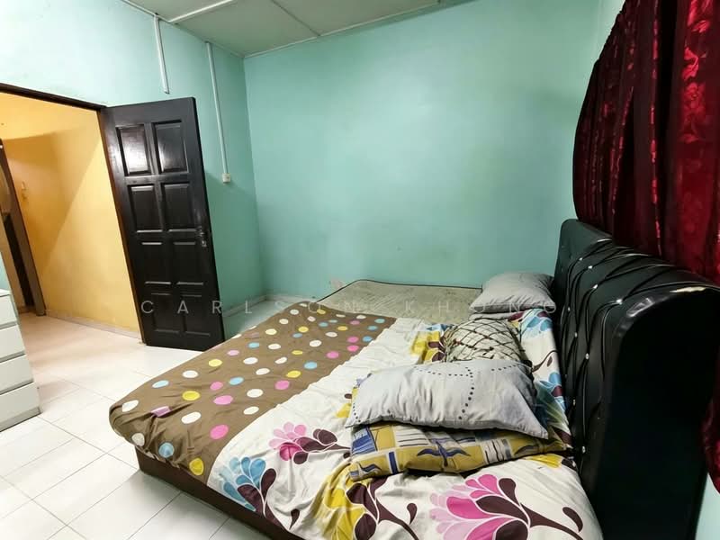Rumah Teres 2 Tingkat untuk Dijual di BANDAR PUCHONG JAYA (Puchong) - Carlson Khong - Bedroom - PropertyGuru.com.my