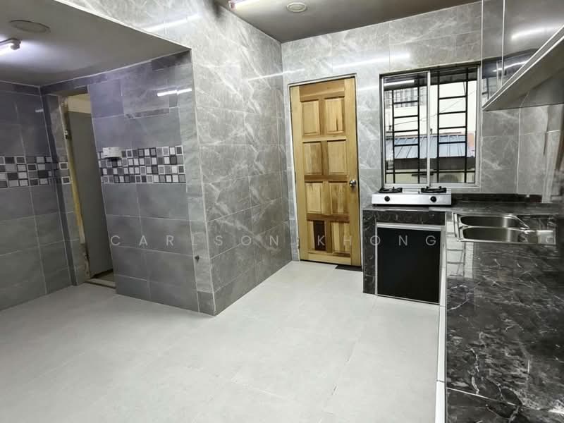 Rumah Teres 2 Tingkat untuk Dijual di BANDAR PUCHONG JAYA (Puchong) - Carlson Khong - Kitchen - PropertyGuru.com.my