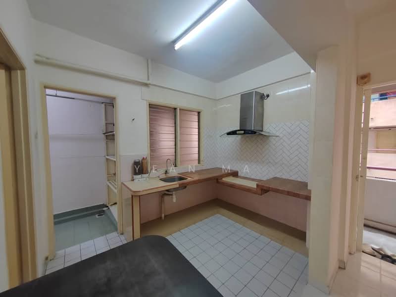 Rumah Flat untuk Dijual di Taman Tun Teja - Yean Ma - Kitchen - PropertyGuru.com.my