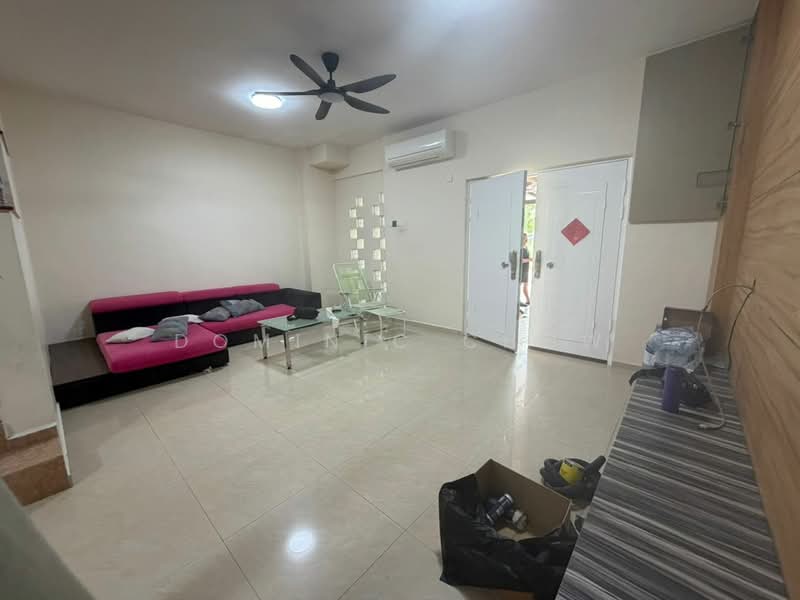 2-storey Terraced House for Rent in Bukit Indah (Iskandar Puteri (Nusajaya)) - Dominic Chow - Living Room - PropertyGuru.com.my