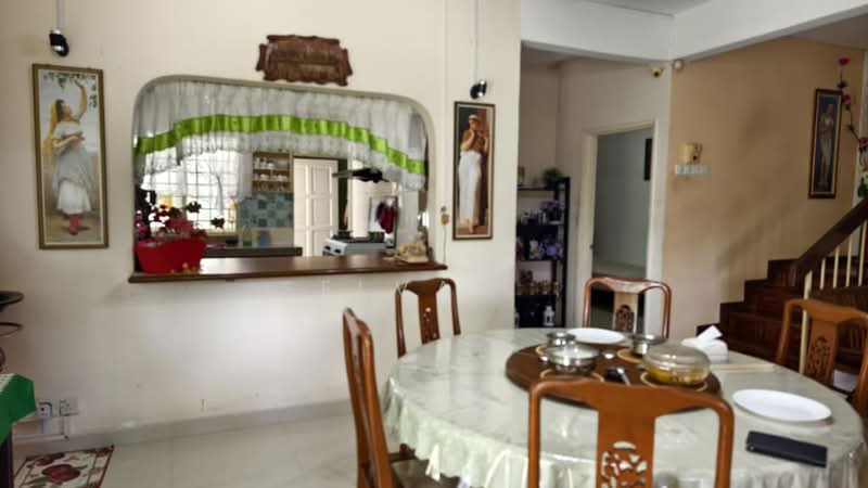 Rumah Berkembar untuk Dijual di Kajang (Selangor) - Selvam . - Dining Room - PropertyGuru.com.my
