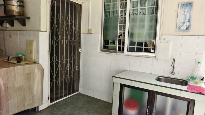 Rumah Berkembar untuk Dijual di Kajang (Selangor) - Selvam . - Kitchen - PropertyGuru.com.my