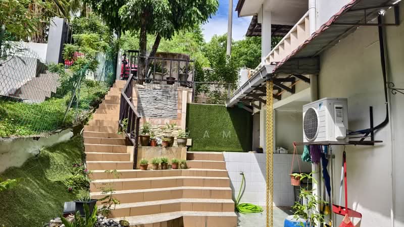 Rumah Berkembar untuk Dijual di Kajang (Selangor) - Selvam . - Exterior - PropertyGuru.com.my