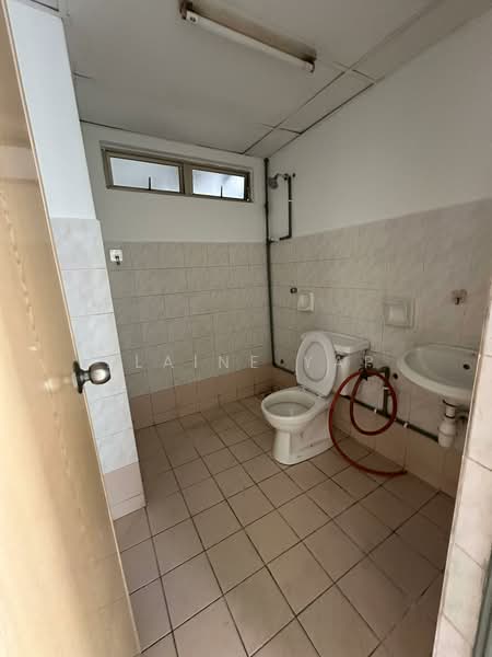 Apartment for Sale at Suria Kipark Damansara - Elaine Yap - Bathroom - PropertyGuru.com.my
