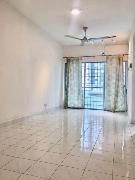 Apartment for Sale at Suria Kipark Damansara - Elaine Yap - Living Room - PropertyGuru.com.my