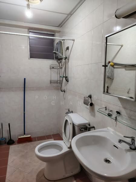 Apartment for Sale at Pelangi Heights - Poh Peng Chan - Bathroom - PropertyGuru.com.my