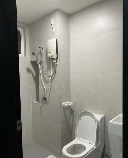 Service Residence for Rent at TRELLIS RESIDENCES - Ember Lim - Bathroom - PropertyGuru.com.my