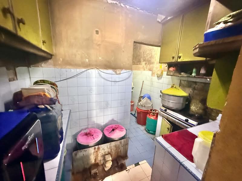 Rumah Teres 2 Tingkat untuk Dijual di Seksyen 18 (Shah Alam) - Hairi Halim - PropertyGuru.com.my