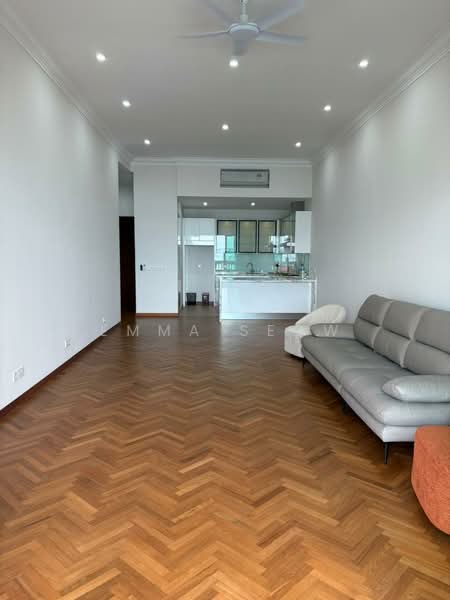 Servis Apartment untuk Disewa di Straits Quay (The Suites at Waterside) - Emma Seow - Living Room - PropertyGuru.com.my