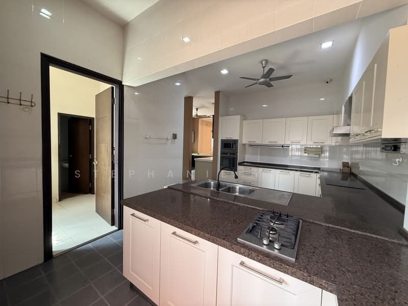 Bungalow for Rent in Taman Yarl (Jalan Klang Lama (Old Klang Road)) - Stephanie Yong - Kitchen - PropertyGuru.com.my