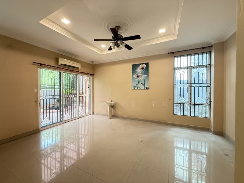 Bungalow for Rent in Taman Yarl (Jalan Klang Lama (Old Klang Road)) - Stephanie Yong - Living Room - PropertyGuru.com.my