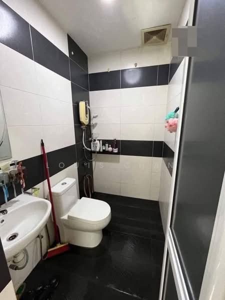 2-storey Terraced House for Sale in Port Klang (Pelabuhan Klang) (Selangor) - Louis Chan - Bathroom - PropertyGuru.com.my