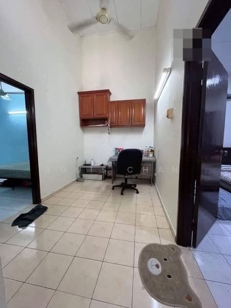 2-storey Terraced House for Sale in Port Klang (Pelabuhan Klang) (Selangor) - Louis Chan - Study - PropertyGuru.com.my