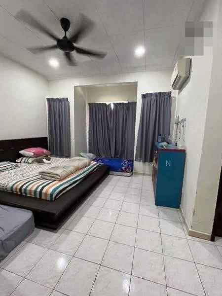 2-storey Terraced House for Sale in Port Klang (Pelabuhan Klang) (Selangor) - Louis Chan - Bedroom - PropertyGuru.com.my