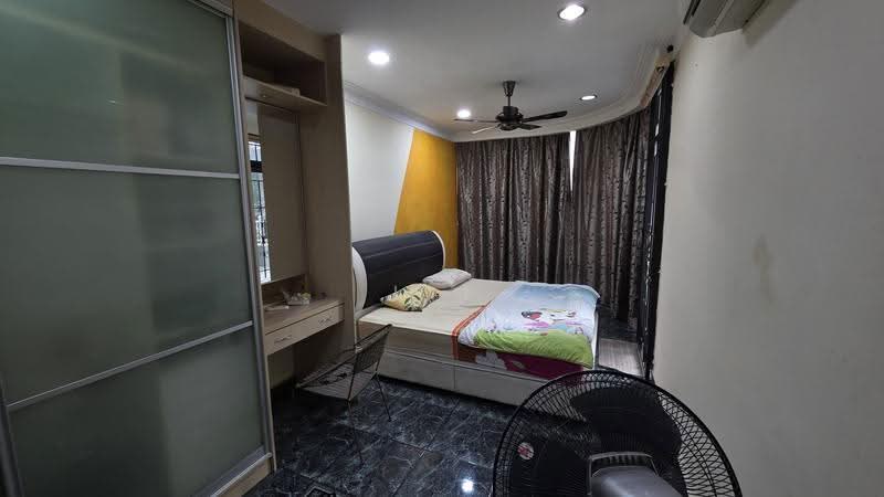Rumah Berkembar untuk Dijual di Kota Kemuning (Shah Alam) - J J - PropertyGuru.com.my