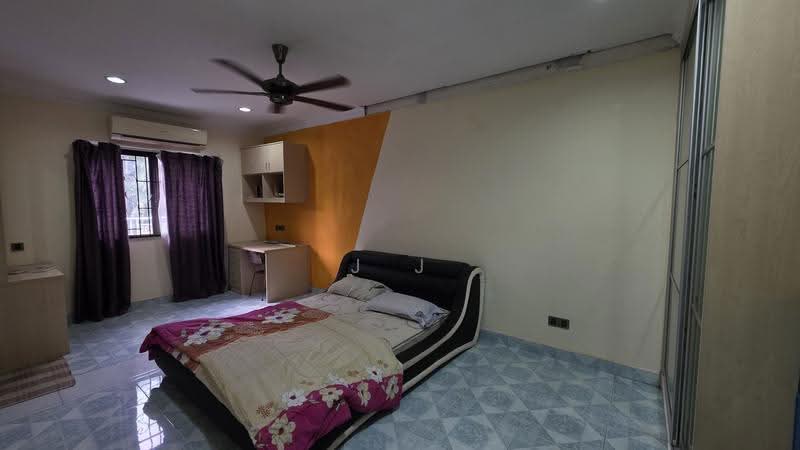 Rumah Berkembar untuk Dijual di Kota Kemuning (Shah Alam) - J J - PropertyGuru.com.my