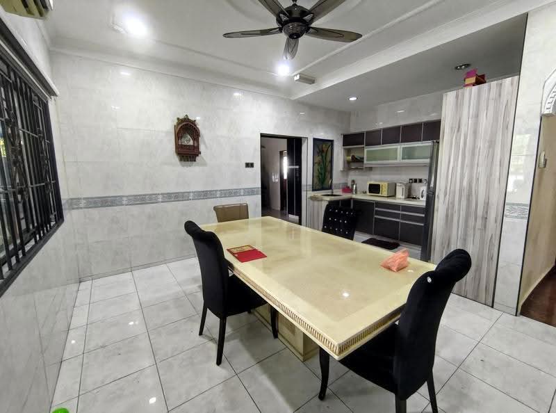 Rumah Berkembar untuk Dijual di Kota Kemuning (Shah Alam) - J J - PropertyGuru.com.my