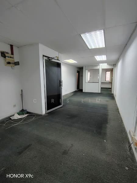 Shop / Office for Rent in Jalan Klang Lama (Old Klang Road) (Kuala Lumpur) - Chris Lim - Interior - PropertyGuru.com.my