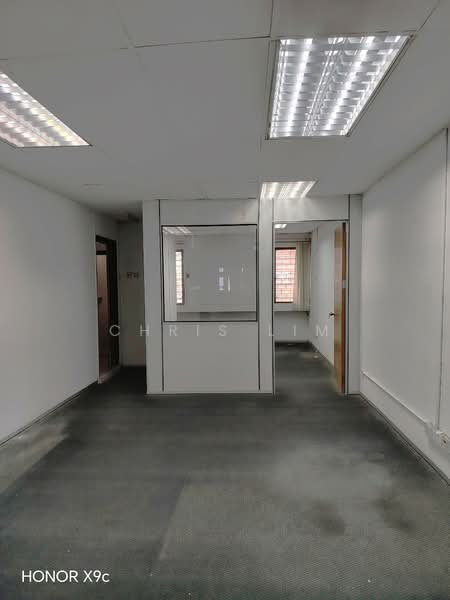 Shop / Office for Rent in Jalan Klang Lama (Old Klang Road) (Kuala Lumpur) - Chris Lim - Interior - PropertyGuru.com.my