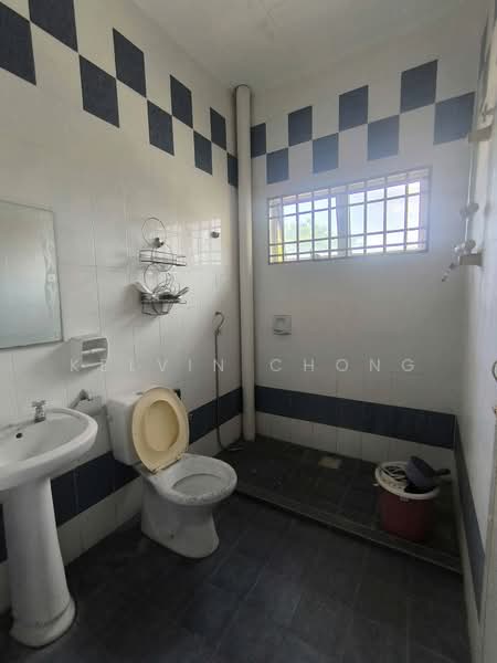 2-storey Terraced House for Sale in Anjung Tawas Sinaran (Ipoh) - Kelvin Chong - Bathroom - PropertyGuru.com.my