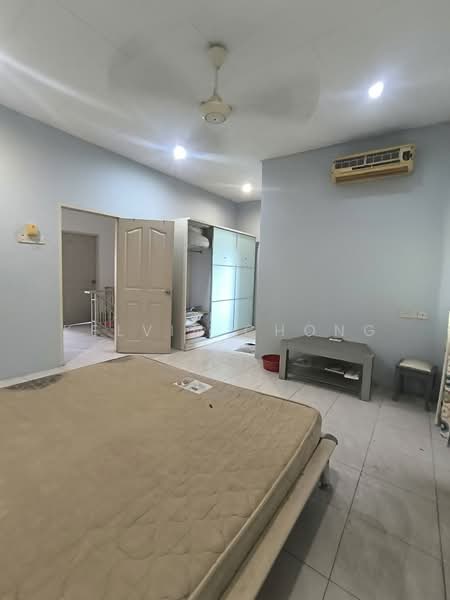 2-storey Terraced House for Sale in Anjung Tawas Sinaran (Ipoh) - Kelvin Chong - Bedroom - PropertyGuru.com.my