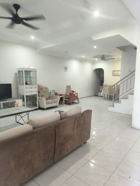 2-storey Terraced House for Sale in Anjung Tawas Sinaran (Ipoh) - Kelvin Chong - Living Room - PropertyGuru.com.my