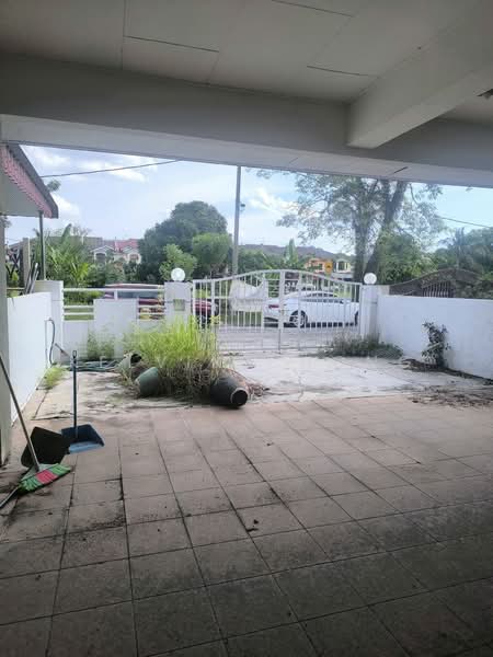 2-storey Terraced House for Sale in Anjung Tawas Sinaran (Ipoh) - Kelvin Chong - Exterior - PropertyGuru.com.my