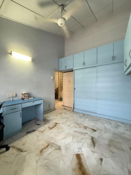 Rumah Teres 2.5 Tingkat untuk Dijual di Taman Desa (Kuala Lumpur) - CY Low - Bedroom - PropertyGuru.com.my