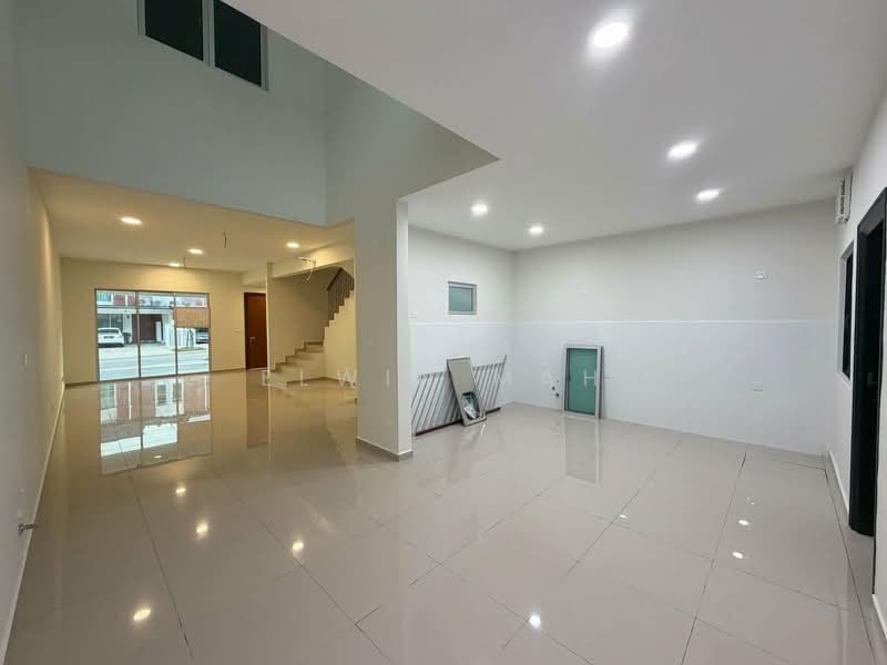 2-storey Terraced House for Sale in Bandar Gamuda Gardens (Rawang) - Elwin Mah - Living Room - PropertyGuru.com.my