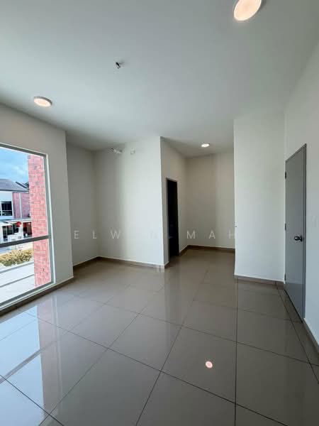 2-storey Terraced House for Sale in Bandar Gamuda Gardens (Rawang) - Elwin Mah - Interior - PropertyGuru.com.my