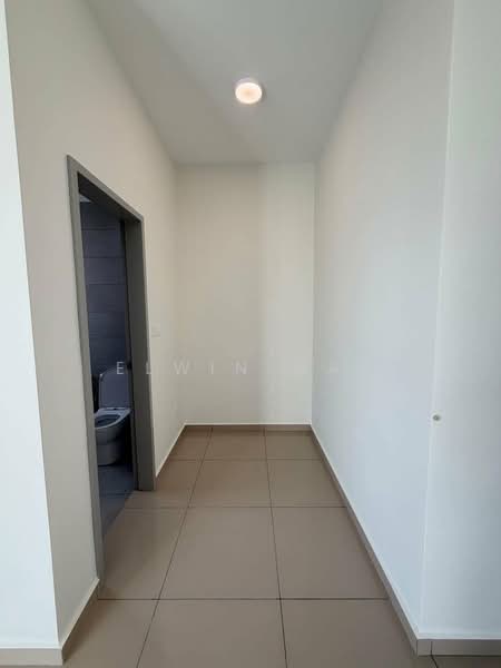 2-storey Terraced House for Sale in Bandar Gamuda Gardens (Rawang) - Elwin Mah - Corridor - PropertyGuru.com.my