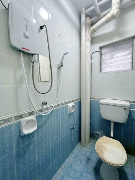 Apartment for Rent at Bistari Impian Apartment - Mavis Hew - Bathroom - PropertyGuru.com.my