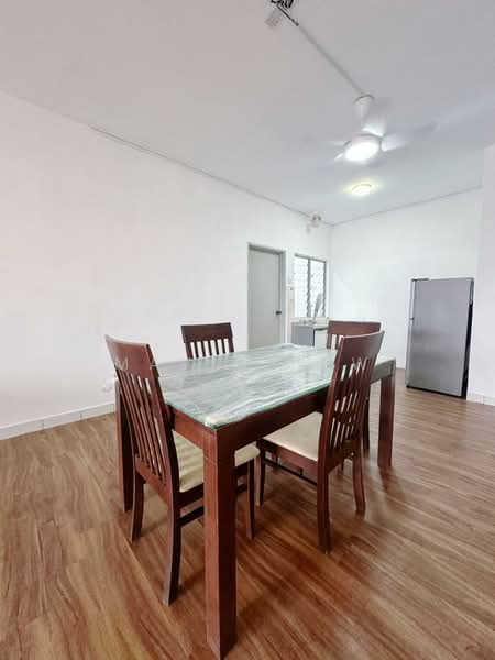 Apartment for Rent at Bistari Impian Apartment - Mavis Hew - Dining Room - PropertyGuru.com.my