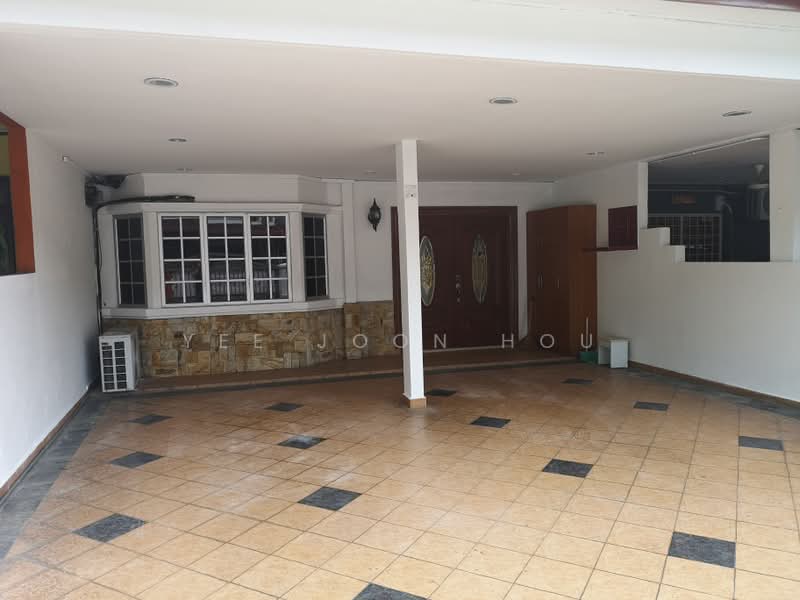 Rumah Teres 2 Tingkat untuk Dijual di Seksyen 11 (Shah Alam) - Yee Joon Hou - Entrance - PropertyGuru.com.my