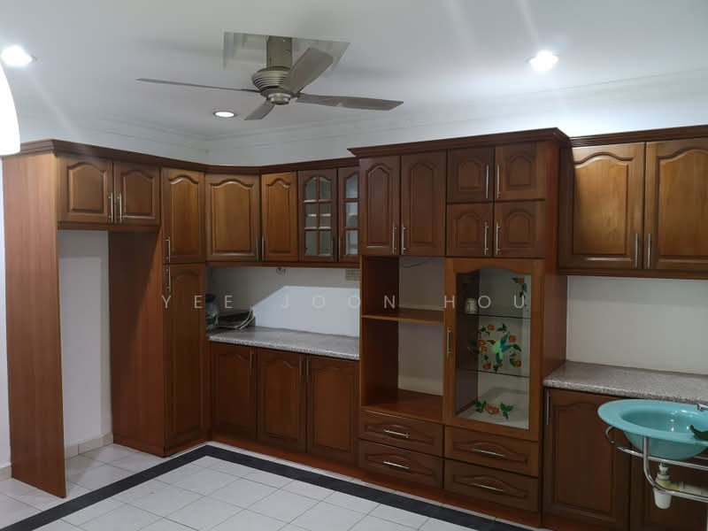 Rumah Teres 2 Tingkat untuk Dijual di Seksyen 11 (Shah Alam) - Yee Joon Hou - Kitchen - PropertyGuru.com.my