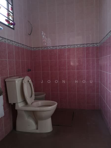 Rumah Teres 2 Tingkat untuk Dijual di Seksyen 11 (Shah Alam) - Yee Joon Hou - Bathroom - PropertyGuru.com.my