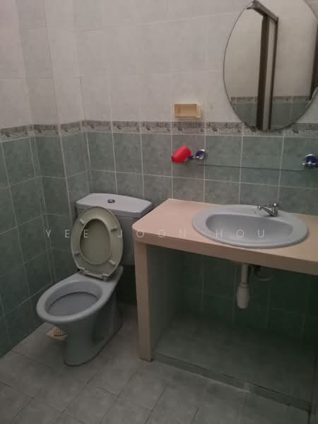 Rumah Teres 2 Tingkat untuk Dijual di Seksyen 11 (Shah Alam) - Yee Joon Hou - Bathroom - PropertyGuru.com.my