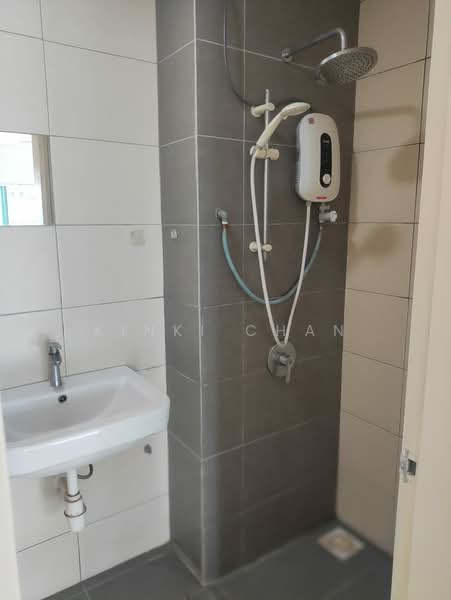 Condominium for Sale at The Holmes 1 - KINKI CHAN - Bathroom - PropertyGuru.com.my