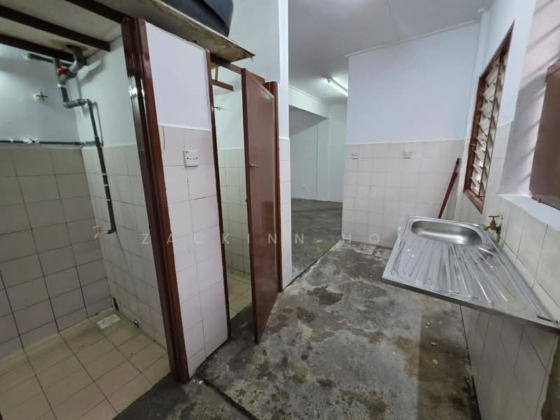 Pangsapuri untuk Disewa di Pangsapuri Palma - Zackinn Hoi - Bathroom - PropertyGuru.com.my