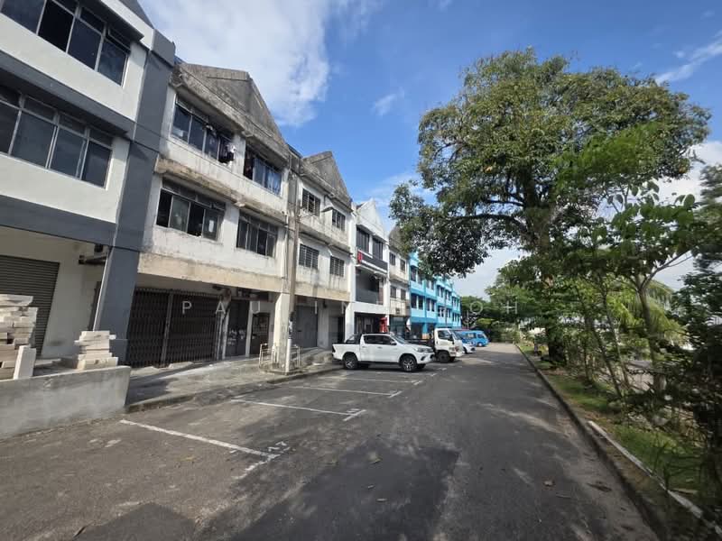 Shop for Sale in Taman Puteri Wangsa (Ulu Tiram) - Pauline Goh - PropertyGuru.com.my