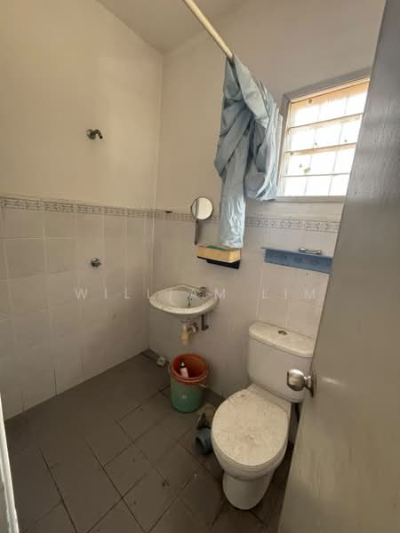 Rumah Teres 2 Tingkat untuk Dijual di Sungai Buloh (Selangor) - William Lim - Bathroom - PropertyGuru.com.my