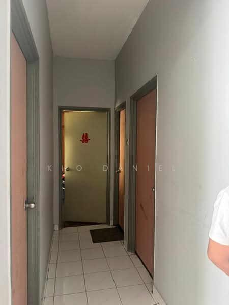 Pangsapuri untuk Dijual di Suria Kipark Damansara - Kho Daniel - Corridor - PropertyGuru.com.my