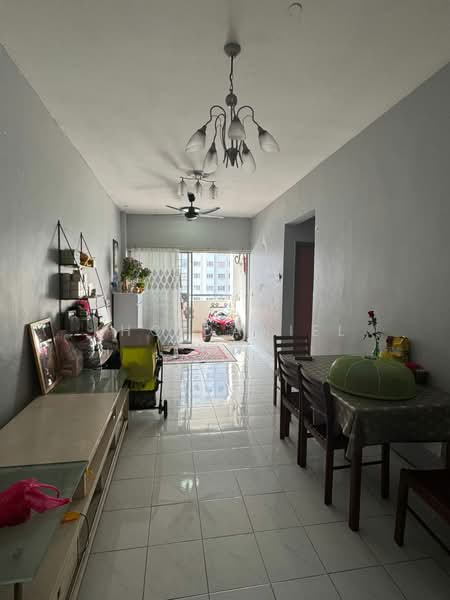 Pangsapuri untuk Dijual di Suria Kipark Damansara - Kho Daniel - Living Room - PropertyGuru.com.my